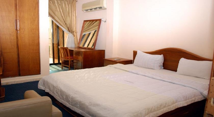 Royal Marble Hotel Benin Екстериор снимка