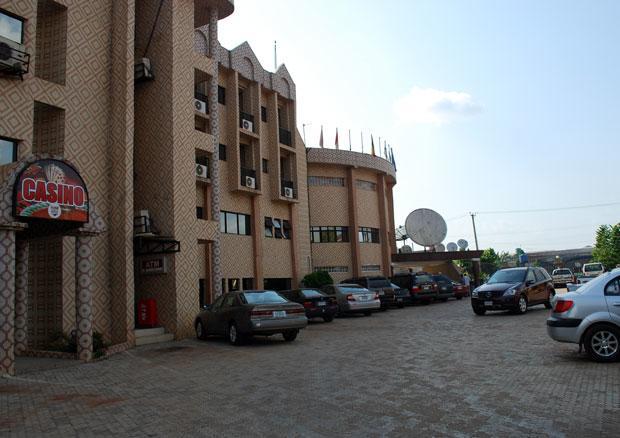 Royal Marble Hotel Benin Екстериор снимка